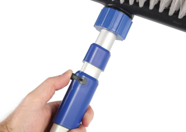 Camco Flow Through Wash Brush with Push Button Handle • 41960 - Image 4