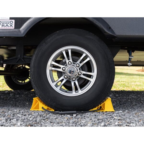 Camco 44470 Wheel Chock - Image 27